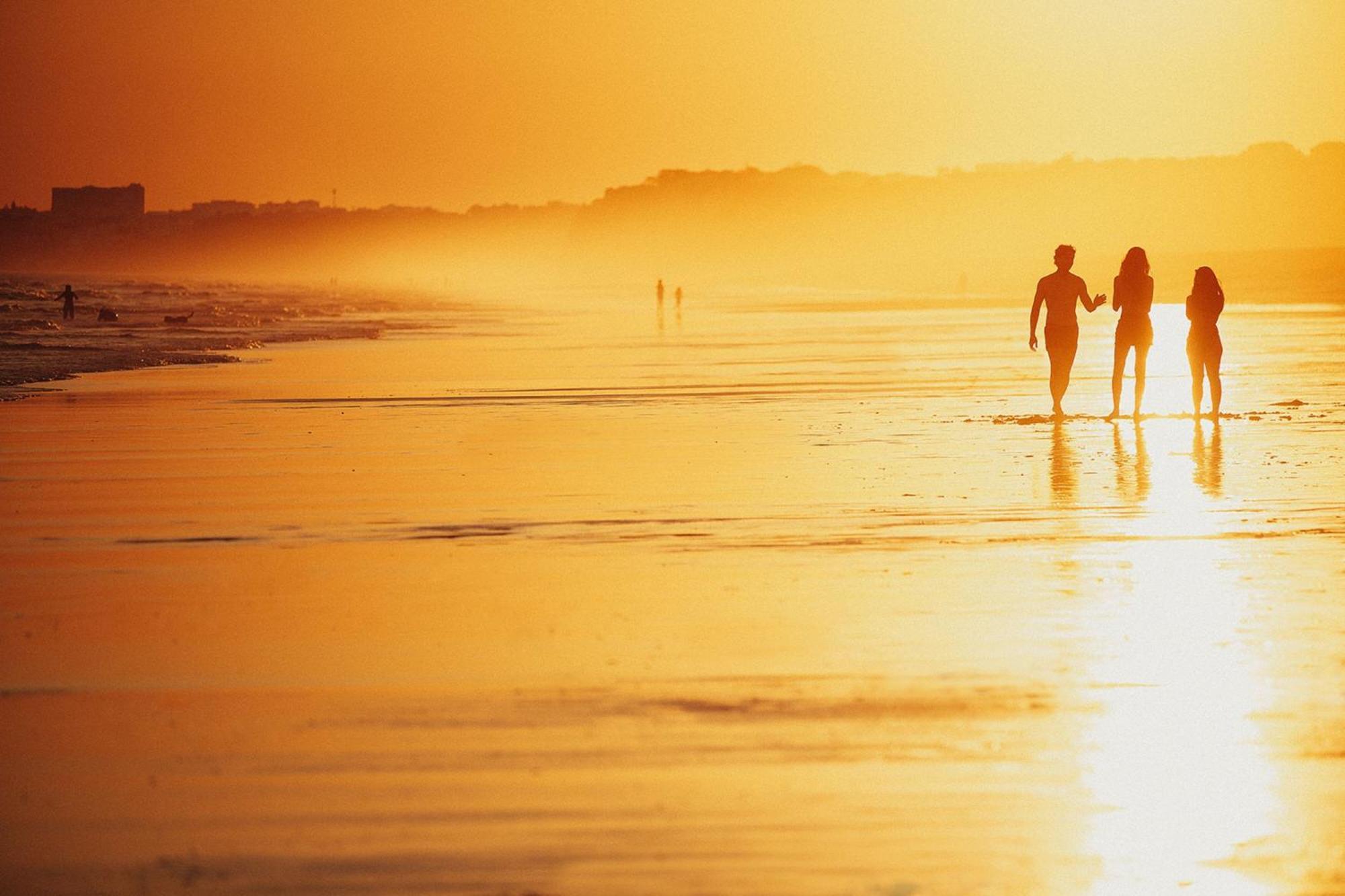 湖泊度假村 维拉摩拉 外观 照片 Sunset at the beach